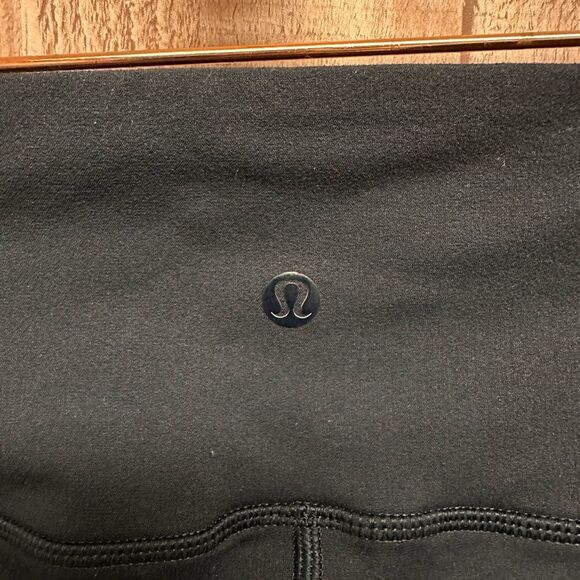 Lululemon deep blue leggings size 6 - Picture 3 of 8